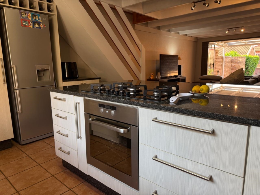 To Let 2 Bedroom Property for Rent in Allens Nek Gauteng