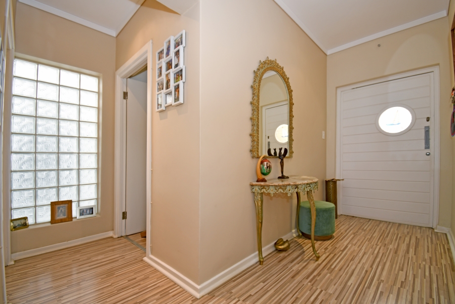 2 Bedroom Property for Sale in Morningside Gauteng