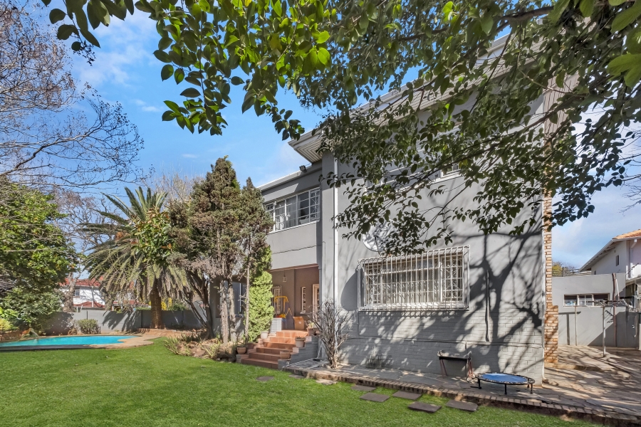 4 Bedroom Property for Sale in Greenside Gauteng