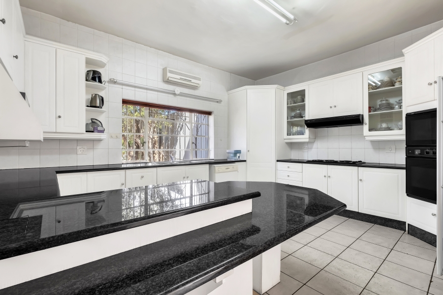 4 Bedroom Property for Sale in Greenside Gauteng