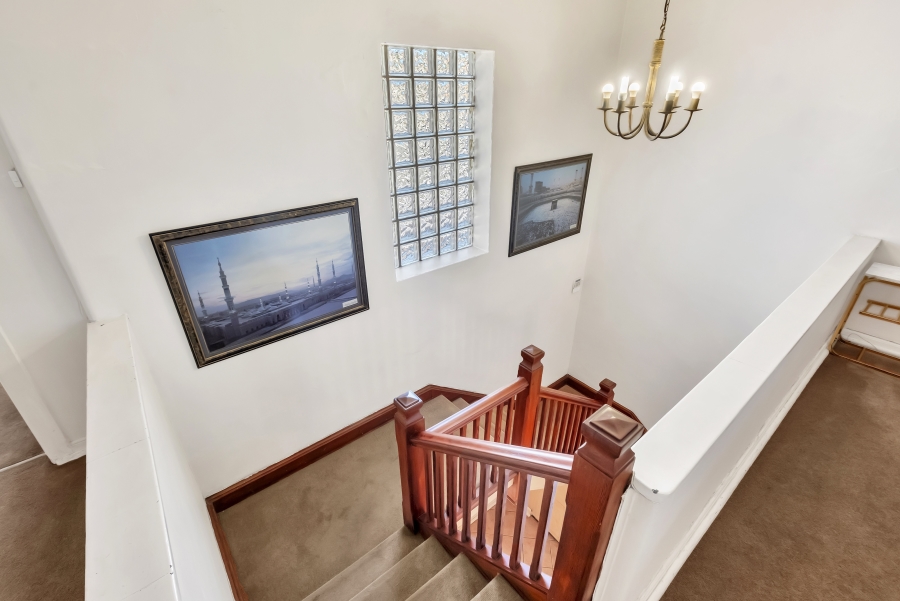 4 Bedroom Property for Sale in Greenside Gauteng