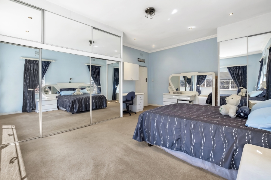 4 Bedroom Property for Sale in Greenside Gauteng