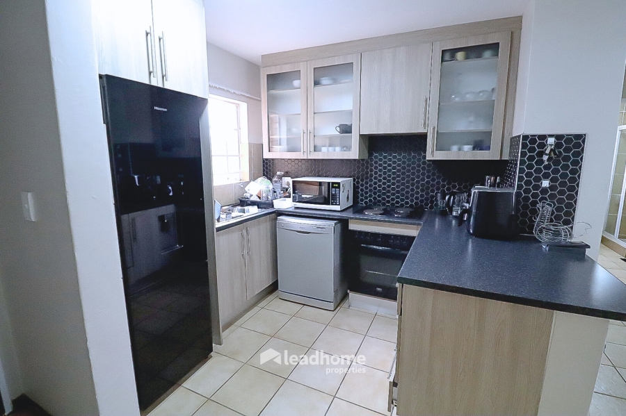2 Bedroom Property for Sale in Annlin-wes Gauteng