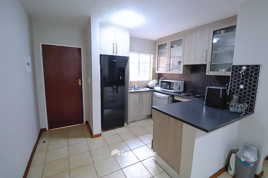 2 Bedroom Property for Sale in Annlin-wes Gauteng