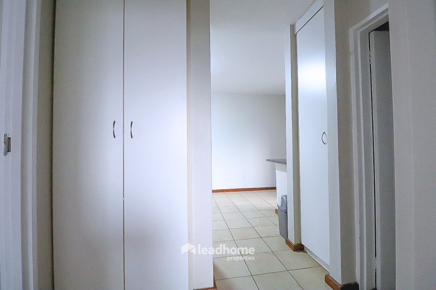 2 Bedroom Property for Sale in Annlin-wes Gauteng
