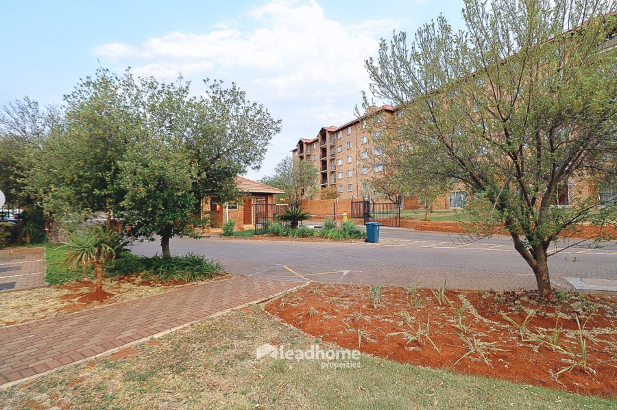 2 Bedroom Property for Sale in Annlin-wes Gauteng