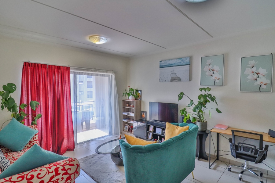 2 Bedroom Property for Sale in Erand Gardens Gauteng