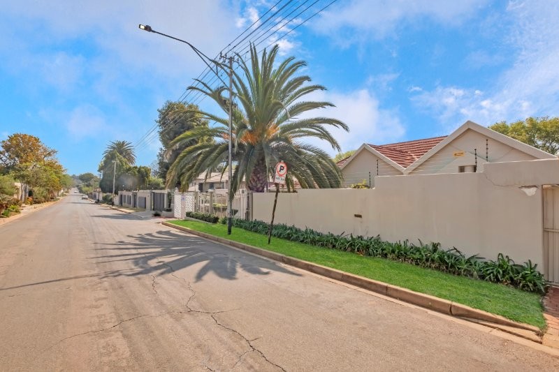 4 Bedroom Property for Sale in Auckland Park Gauteng