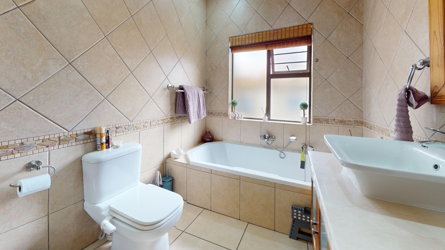 3 Bedroom Property for Sale in Bartlett Gauteng