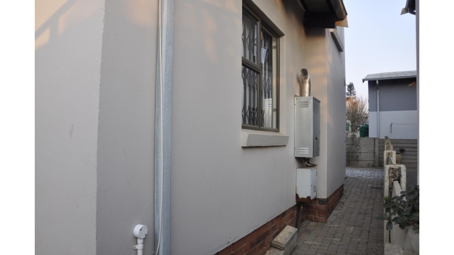 3 Bedroom Property for Sale in Noordwyk Gauteng