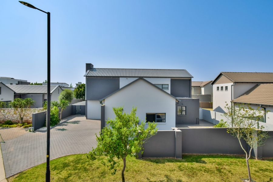 4 Bedroom Property for Sale in Midstream Meadows Gauteng