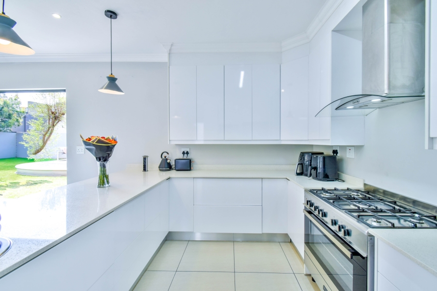 4 Bedroom Property for Sale in Midstream Meadows Gauteng