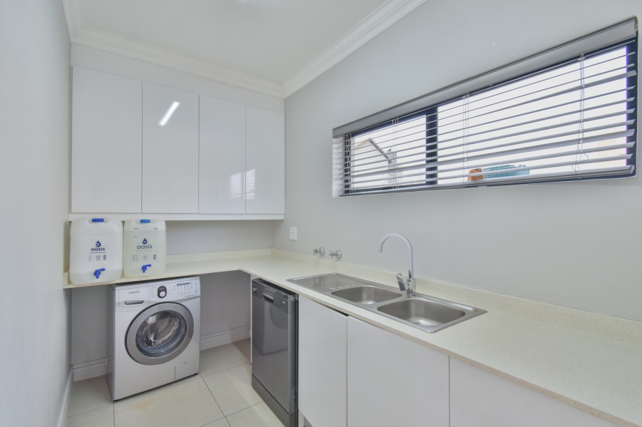 4 Bedroom Property for Sale in Midstream Meadows Gauteng