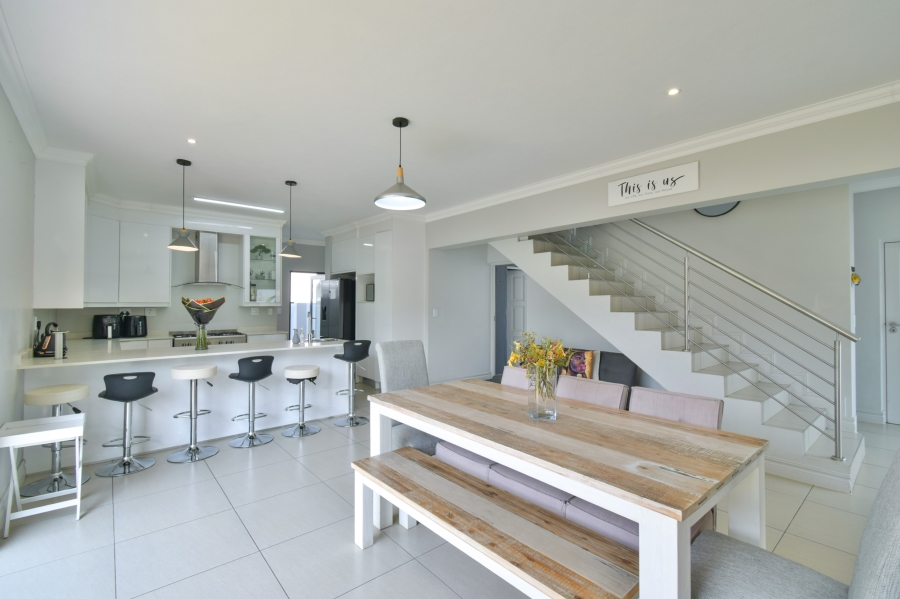 4 Bedroom Property for Sale in Midstream Meadows Gauteng