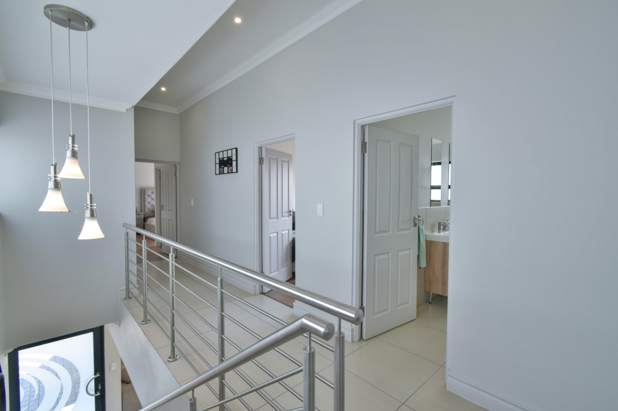 4 Bedroom Property for Sale in Midstream Meadows Gauteng