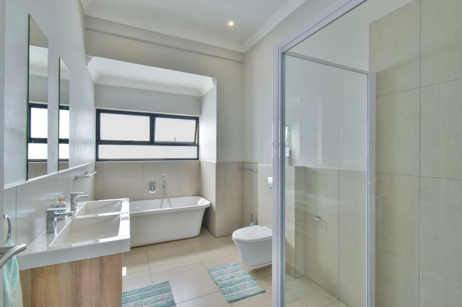 4 Bedroom Property for Sale in Midstream Meadows Gauteng