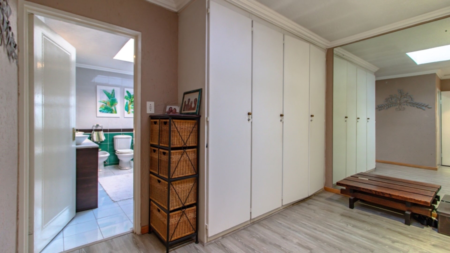 4 Bedroom Property for Sale in Dowerglen Ext 3 Gauteng