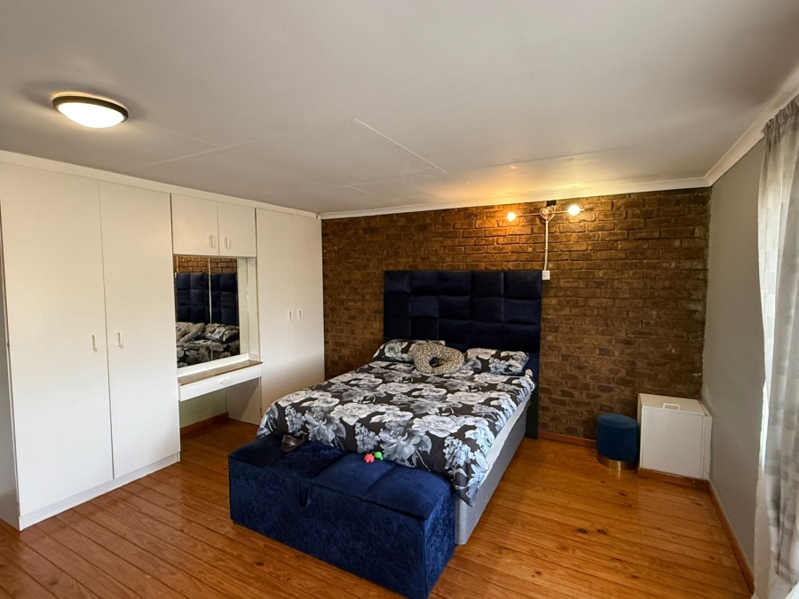 4 Bedroom Property for Sale in Florida Gauteng