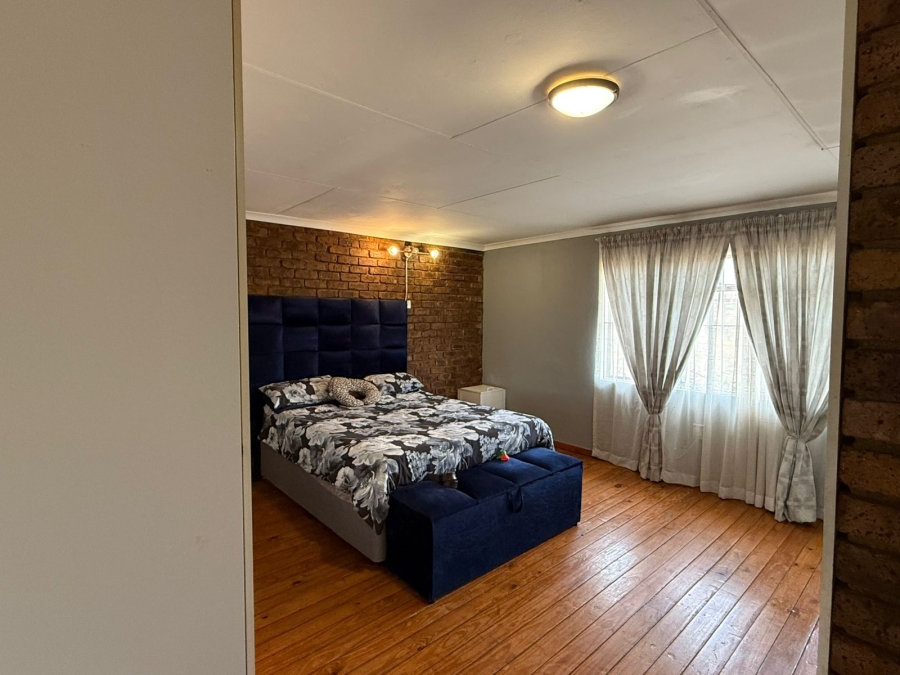 4 Bedroom Property for Sale in Florida Gauteng