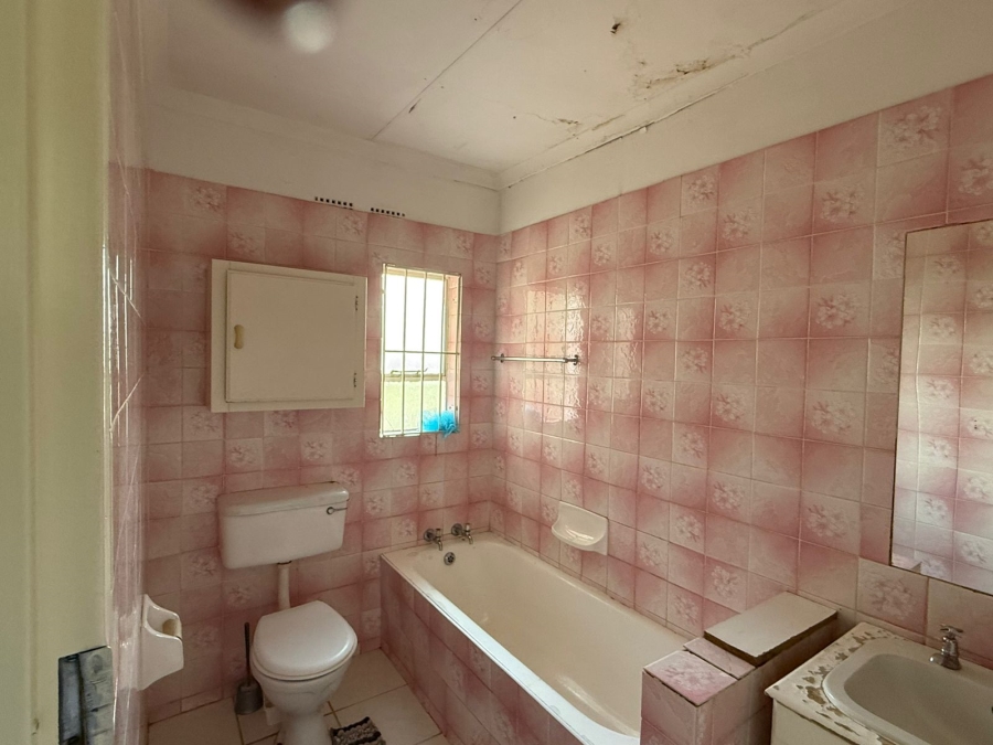4 Bedroom Property for Sale in Florida Gauteng