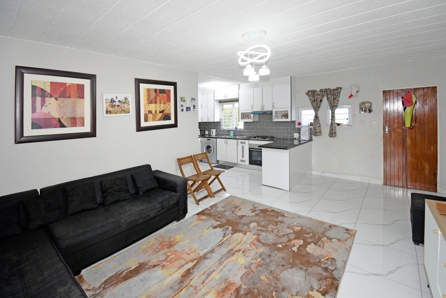 2 Bedroom Property for Sale in Morningside Gauteng