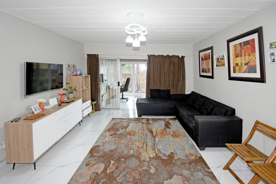 2 Bedroom Property for Sale in Morningside Gauteng