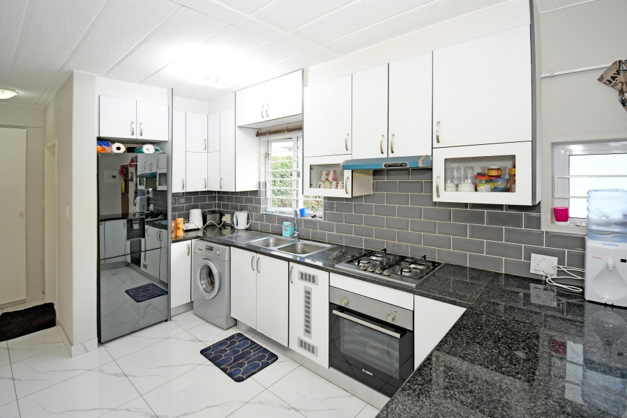 2 Bedroom Property for Sale in Morningside Gauteng