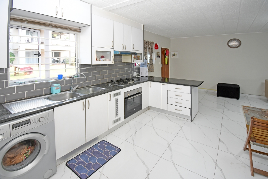 2 Bedroom Property for Sale in Morningside Gauteng