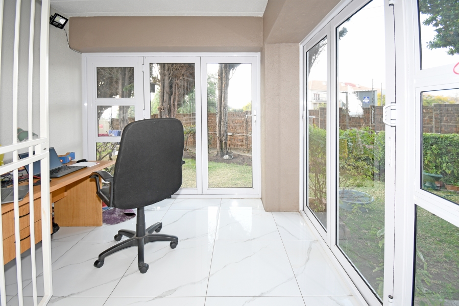 2 Bedroom Property for Sale in Morningside Gauteng