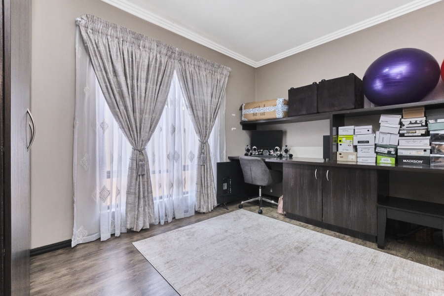 3 Bedroom Property for Sale in Barbeque Downs Gauteng