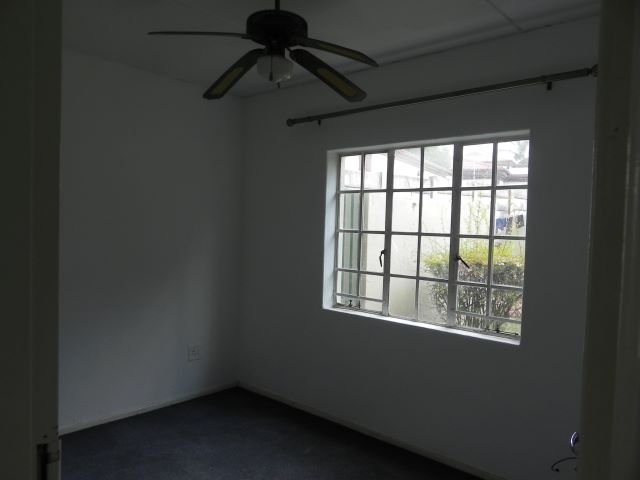 2 Bedroom Property for Sale in Little Falls Gauteng
