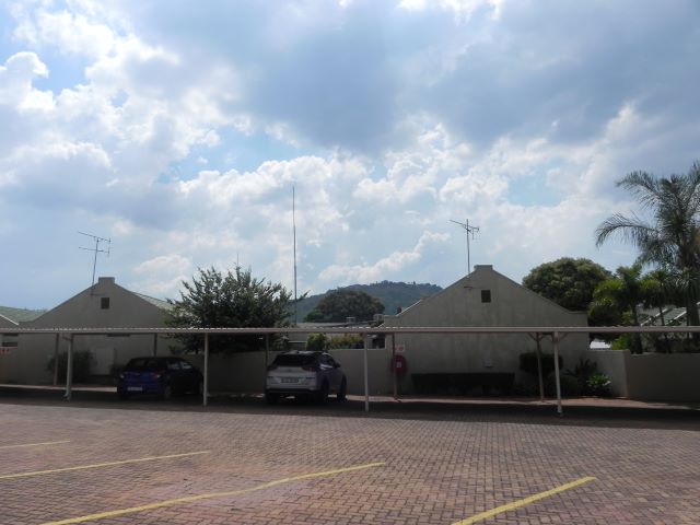 2 Bedroom Property for Sale in Little Falls Gauteng