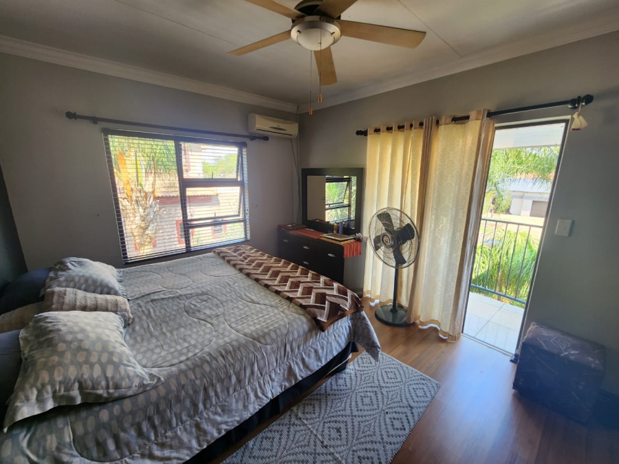 5 Bedroom Property for Sale in Zambezi Country Estate Gauteng