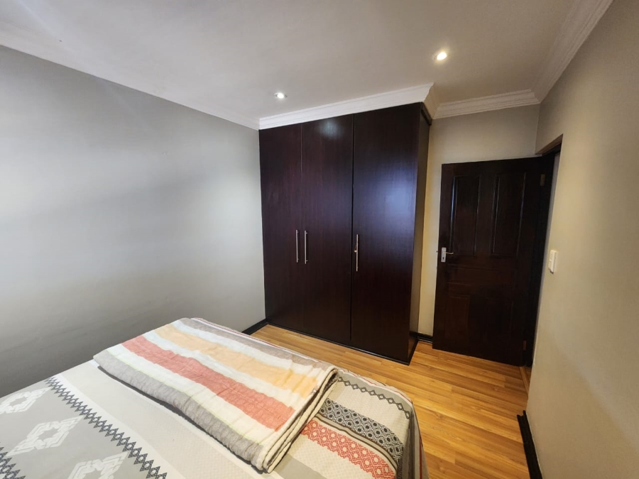 5 Bedroom Property for Sale in Zambezi Country Estate Gauteng