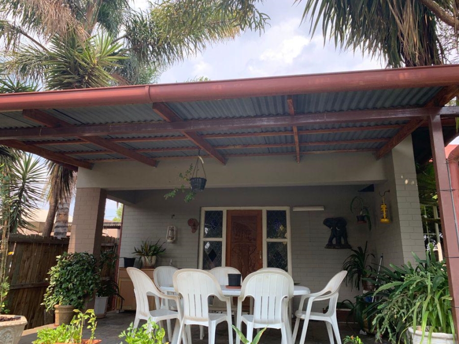 To Let 2 Bedroom Property for Rent in Florentia Gauteng
