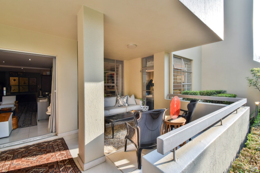 2 Bedroom Property for Sale in Sandhurst Gauteng