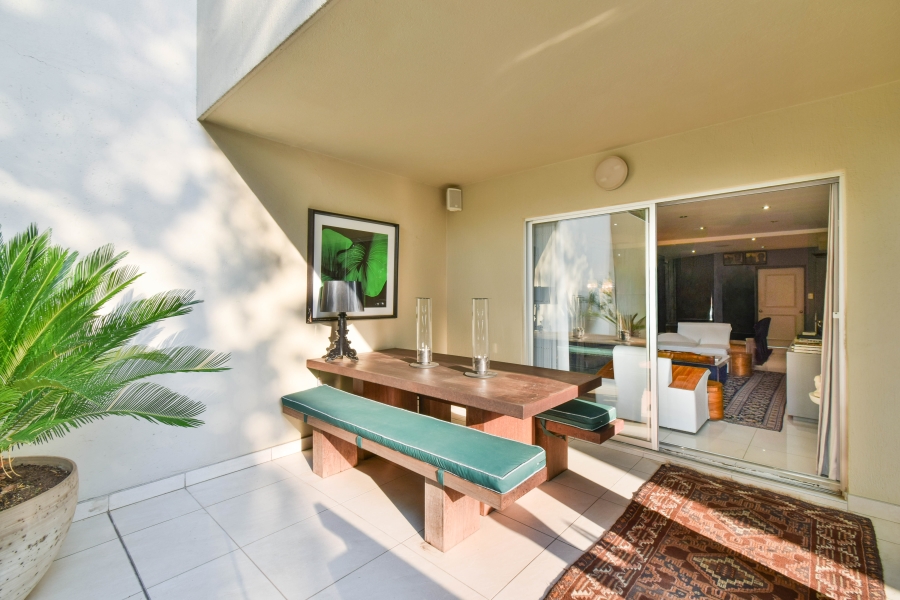 2 Bedroom Property for Sale in Sandhurst Gauteng