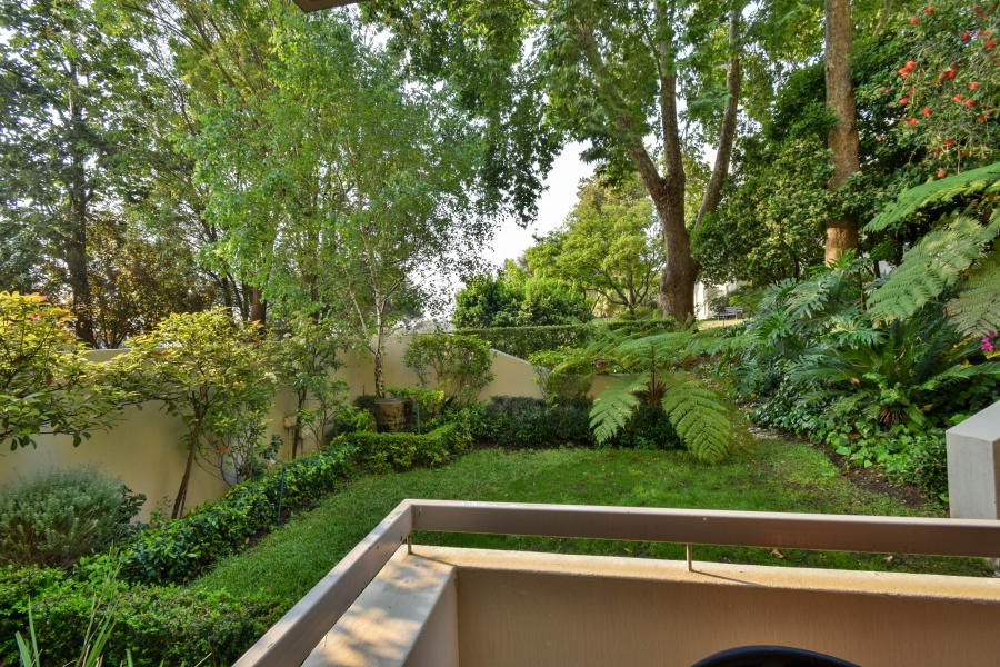 2 Bedroom Property for Sale in Sandhurst Gauteng