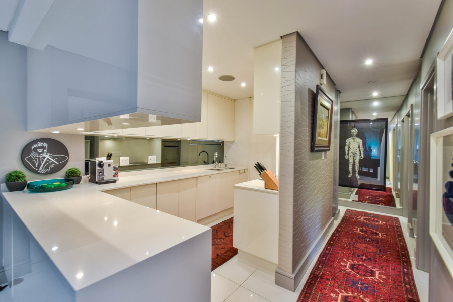 2 Bedroom Property for Sale in Sandhurst Gauteng