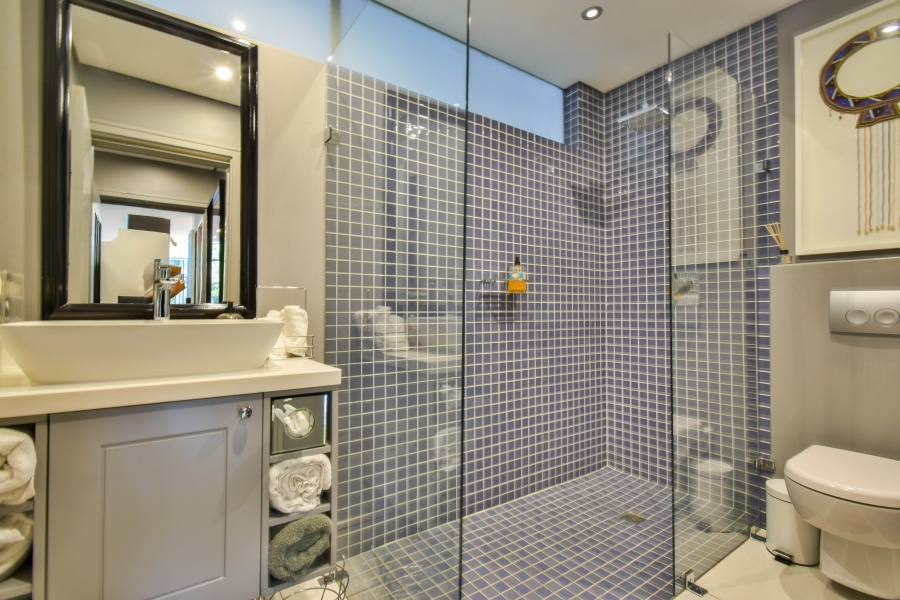 2 Bedroom Property for Sale in Sandhurst Gauteng