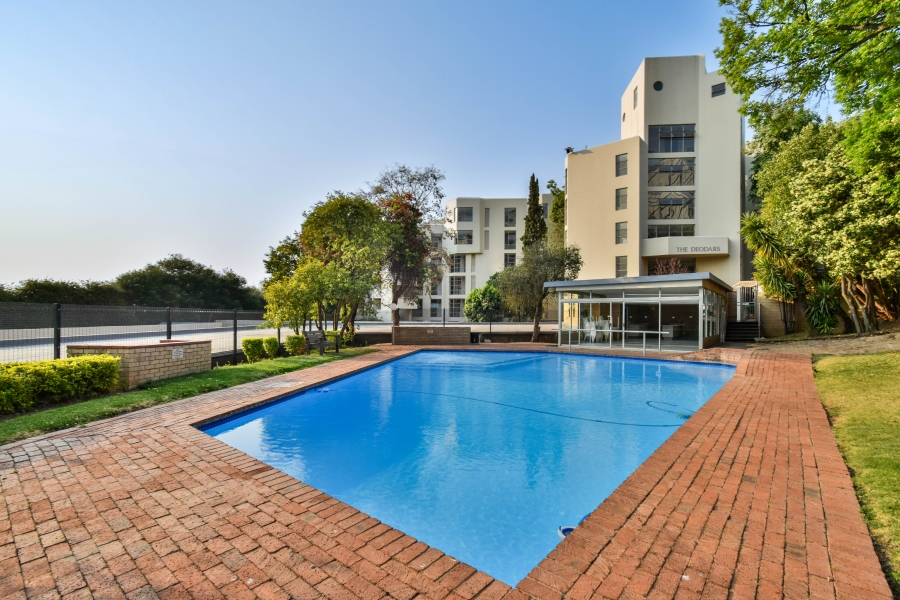 2 Bedroom Property for Sale in Sandhurst Gauteng
