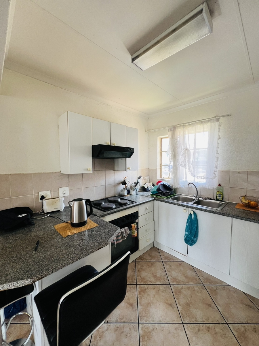 2 Bedroom Property for Sale in Northgate Gauteng
