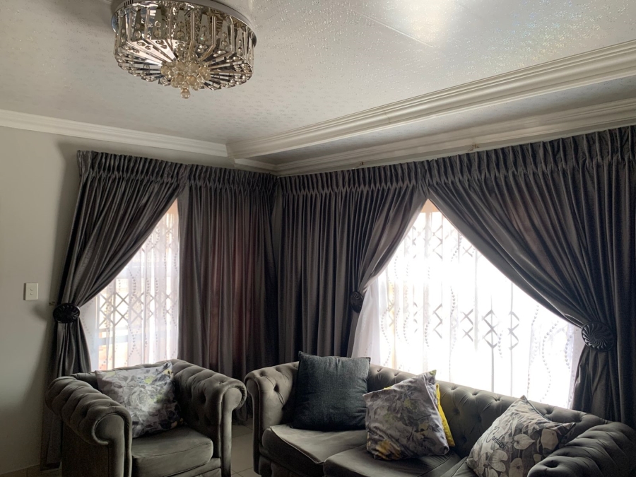 3 Bedroom Property for Sale in The Orchards Gauteng