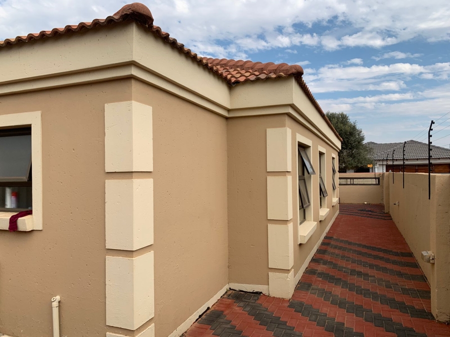 3 Bedroom Property for Sale in The Orchards Gauteng