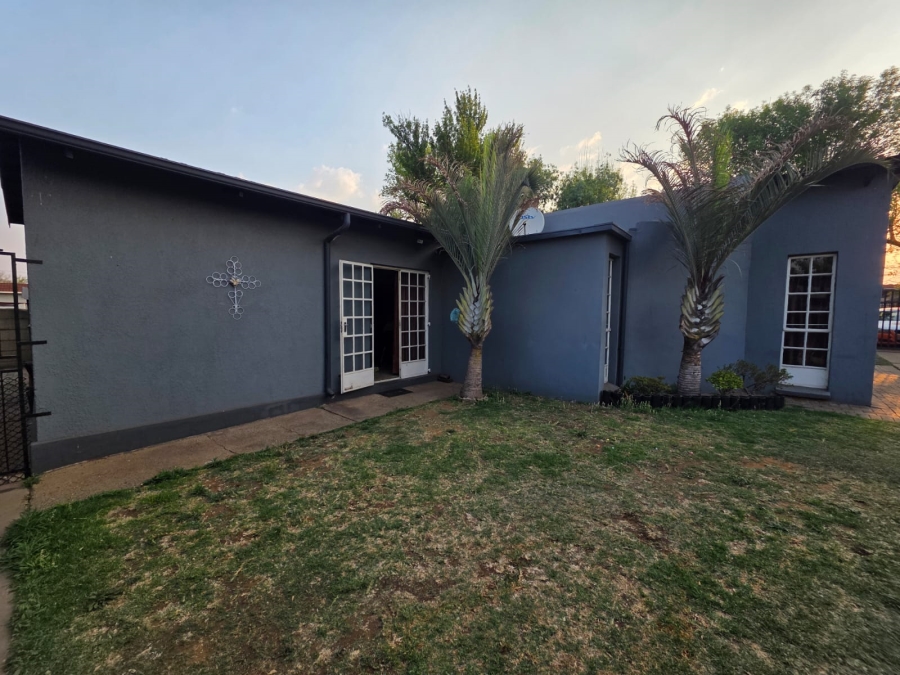 4 Bedroom Property for Sale in Vanderbijlpark CW 3 Gauteng