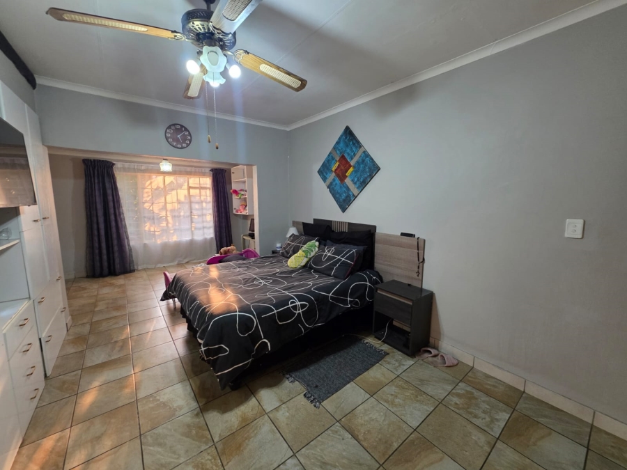 4 Bedroom Property for Sale in Vanderbijlpark CW 3 Gauteng