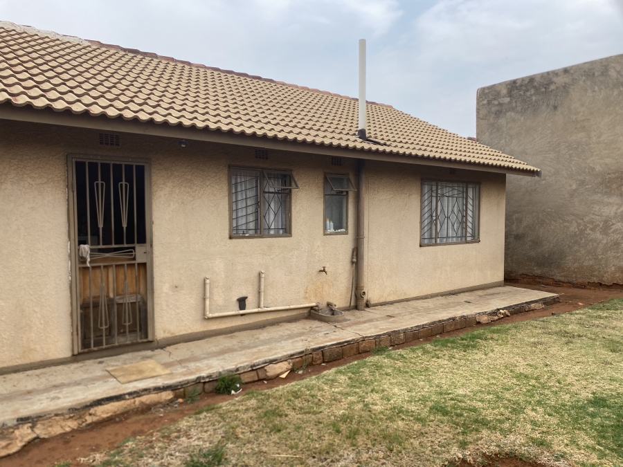3 Bedroom Property for Sale in Vosloorus Ext 2 Gauteng