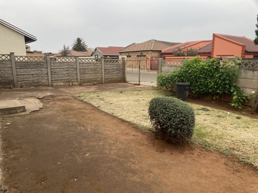3 Bedroom Property for Sale in Vosloorus Ext 2 Gauteng