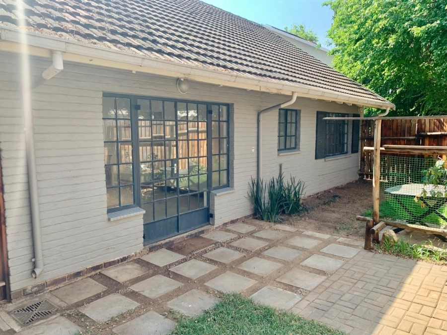 To Let 1 Bedroom Property for Rent in Chartwell Gauteng
