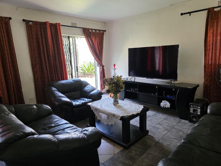 To Let 3 Bedroom Property for Rent in Klippoortje Gauteng